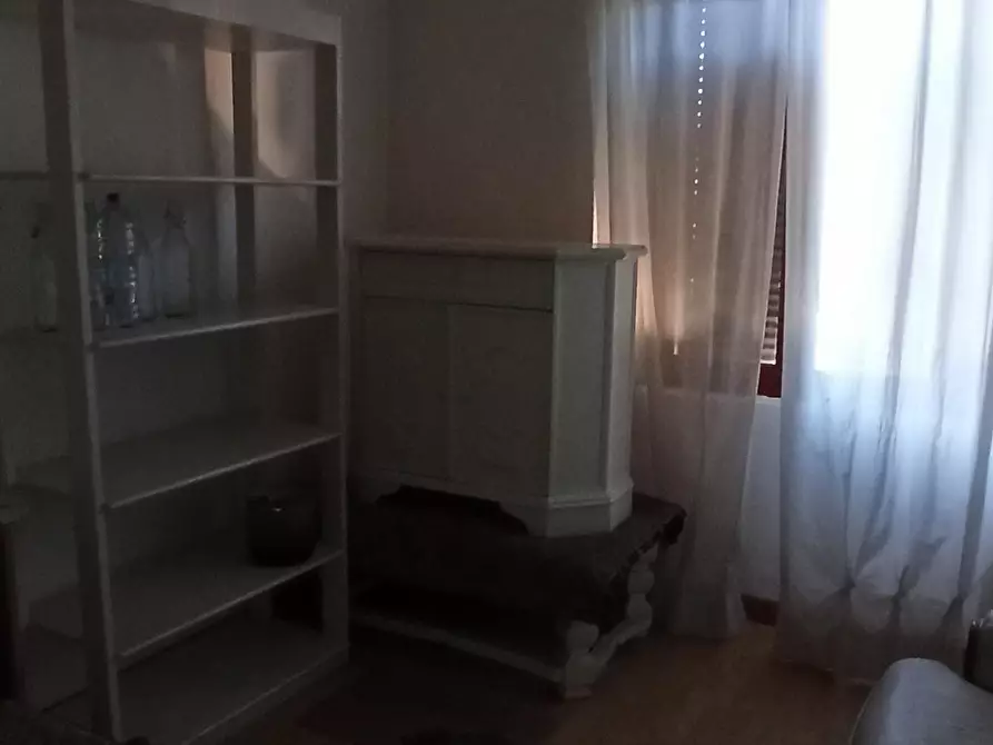 Immagine 22 di Appartamento in vendita  a Lucca