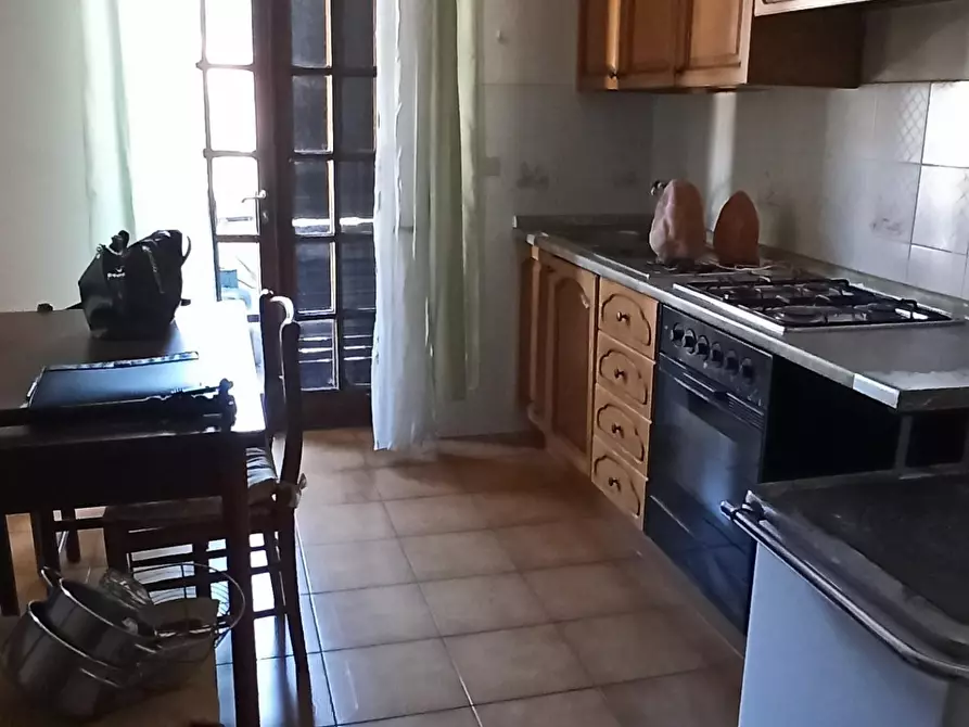 Immagine 9 di Appartamento in vendita  a Lucca