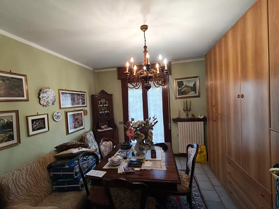 Immagine 14 di Appartamento in vendita  a Lucca