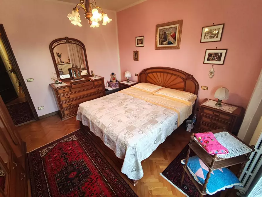 Immagine 27 di Appartamento in vendita  a Lucca