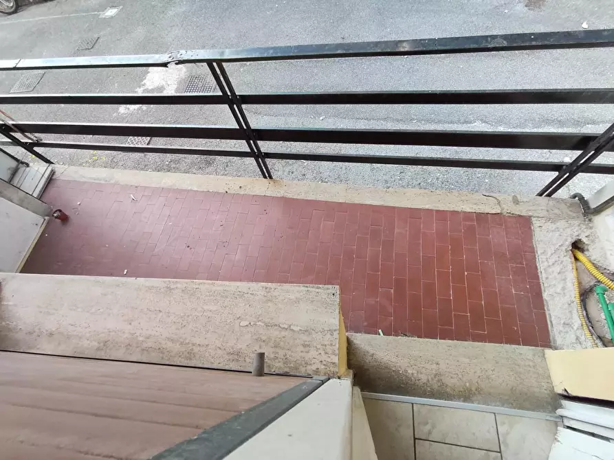 Immagine 3 di Appartamento in vendita  a Lucca