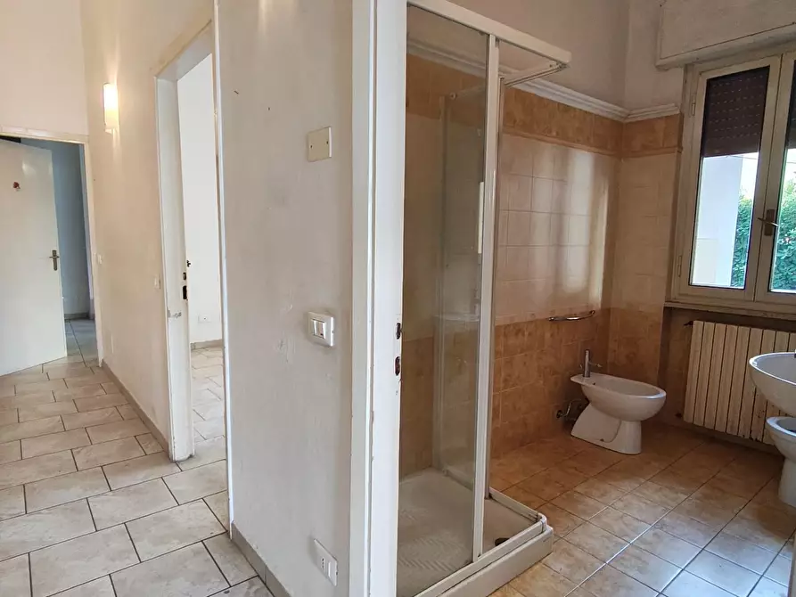 Immagine 26 di Appartamento in vendita  a Lucca