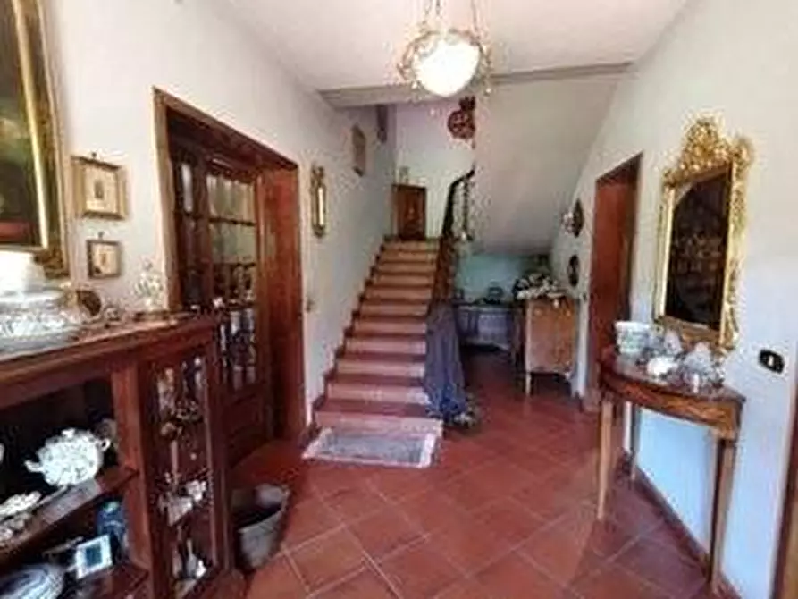 Immagine 21 di Villa in vendita  a Lucca