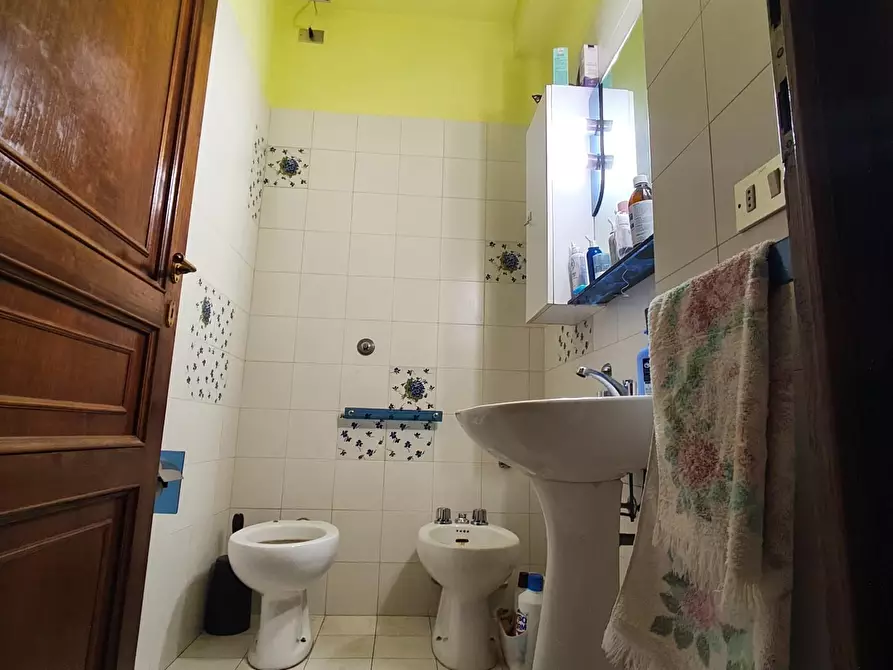 Immagine 39 di Villa in vendita  a Lucca