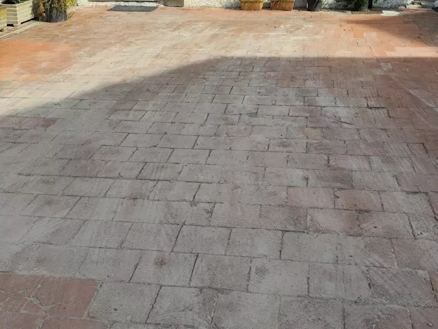 Immagine 71 di Terratetto in vendita  a Lucca