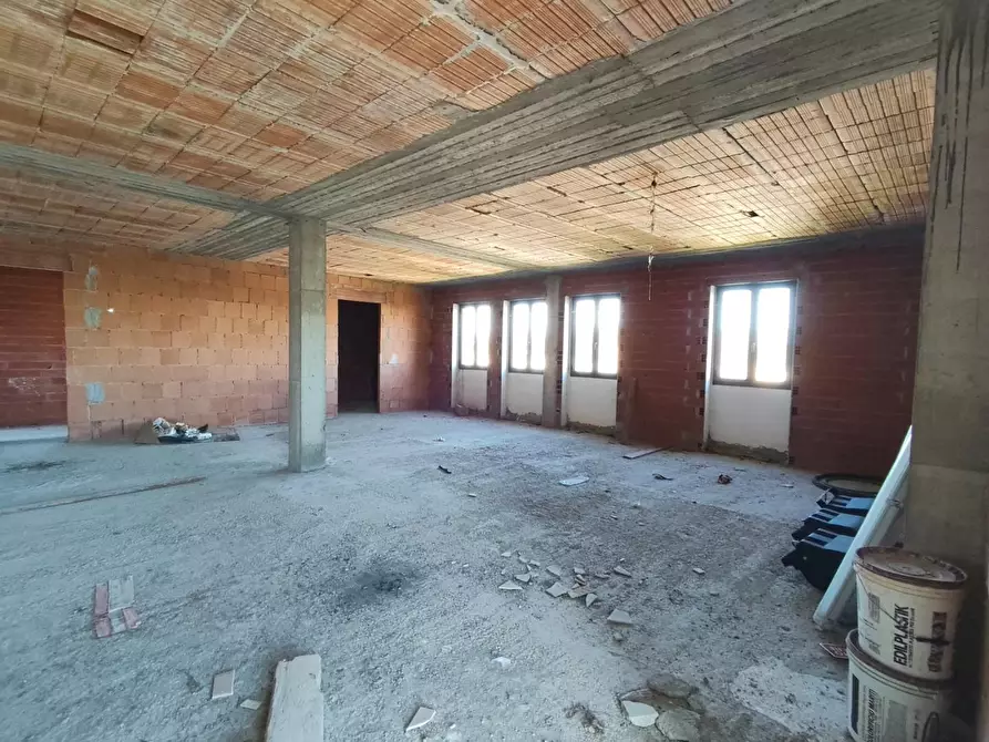 Immagine 4 di Ufficio in vendita  a Capannori