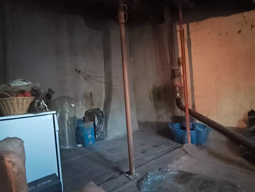 Immagine 14 di Terratetto in vendita  a Lucca