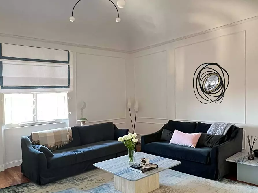 Immagine 2 di Appartamento in vendita  a Lucca