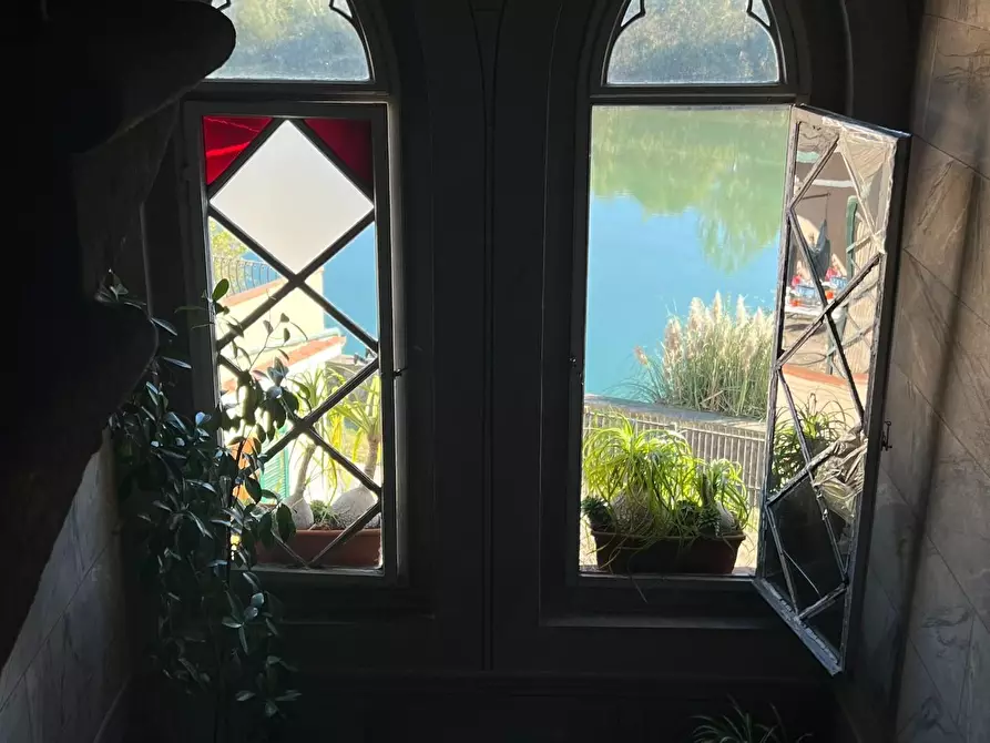 Immagine 22 di Appartamento in vendita  a Lucca