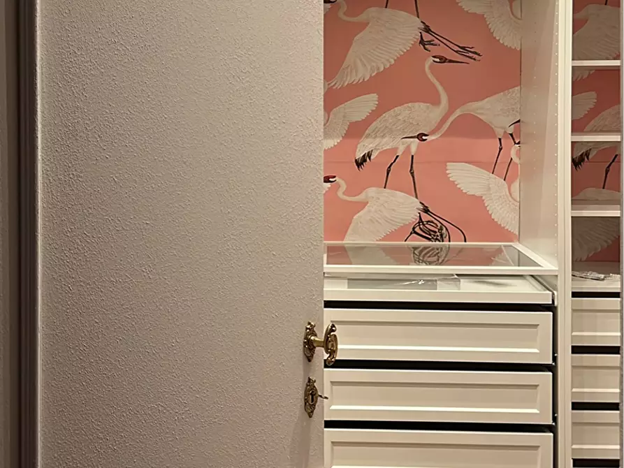 Immagine 10 di Appartamento in vendita  a Lucca