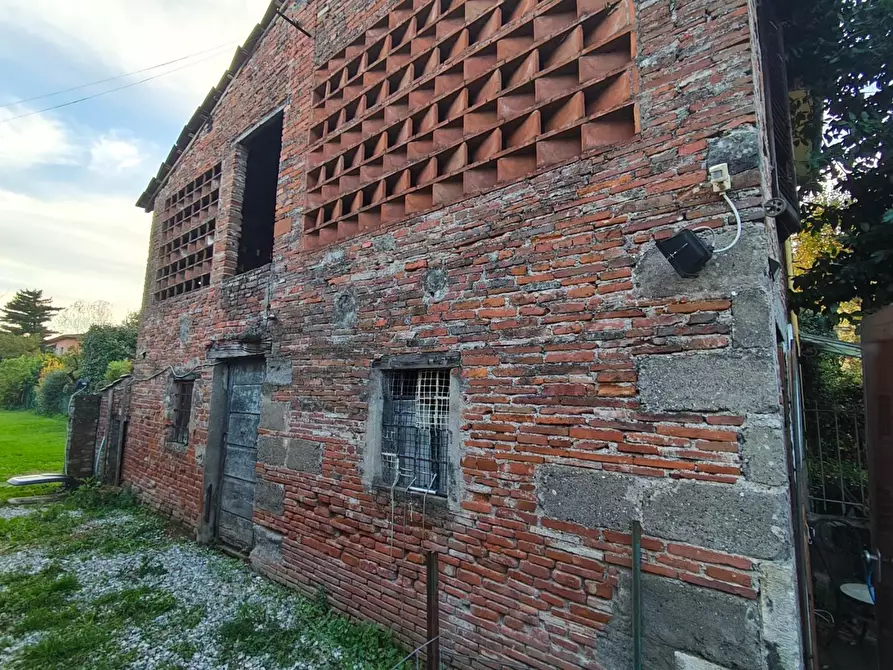 Immagine 9 di Terratetto in vendita  a Lucca
