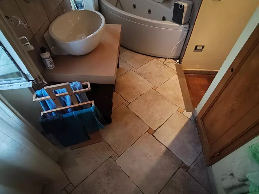 Immagine 35 di Terratetto in vendita  a Lucca