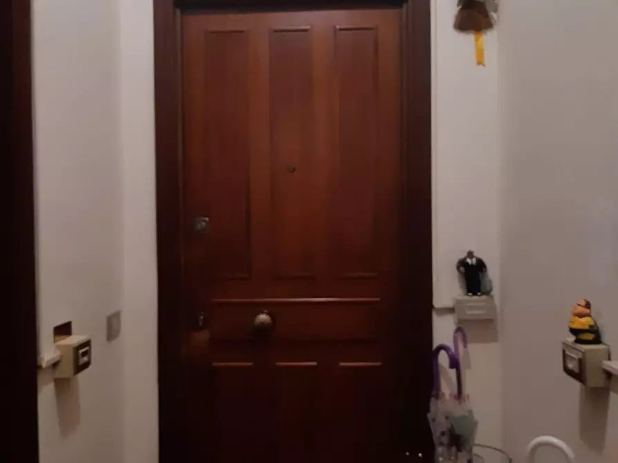 Immagine 36 di Appartamento in vendita  a Lucca