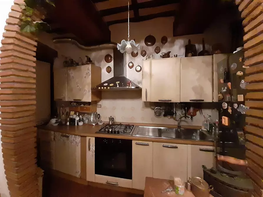 Immagine 27 di Appartamento in vendita  a Lucca