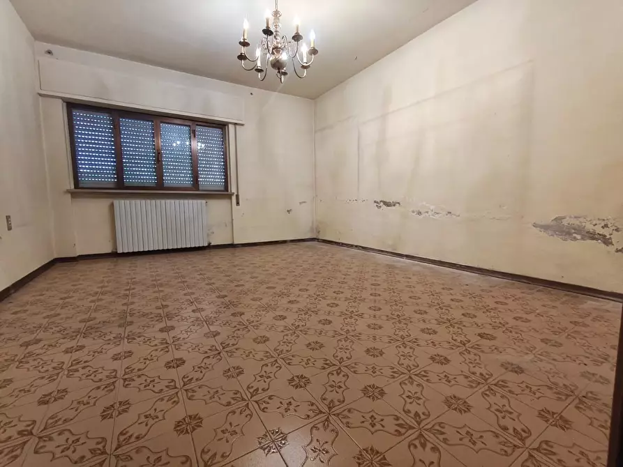 Immagine 23 di Villa in vendita  a Lucca