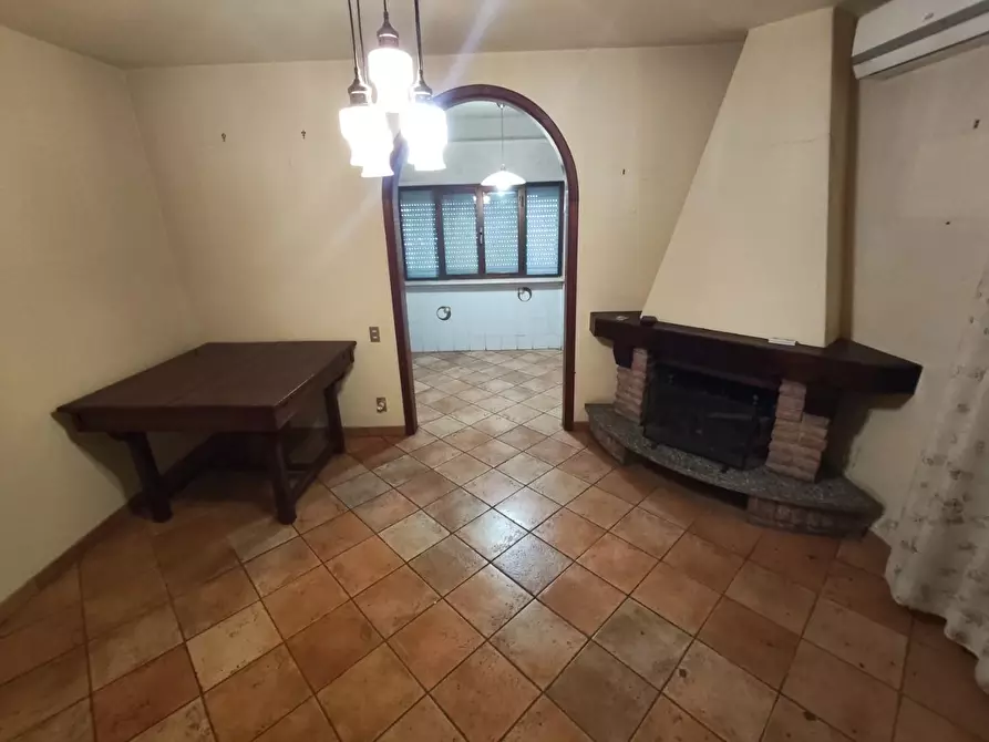 Immagine 13 di Villa in vendita  a Lucca