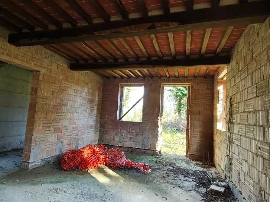 Immagine 17 di Rustico / casale in vendita  a Capannori