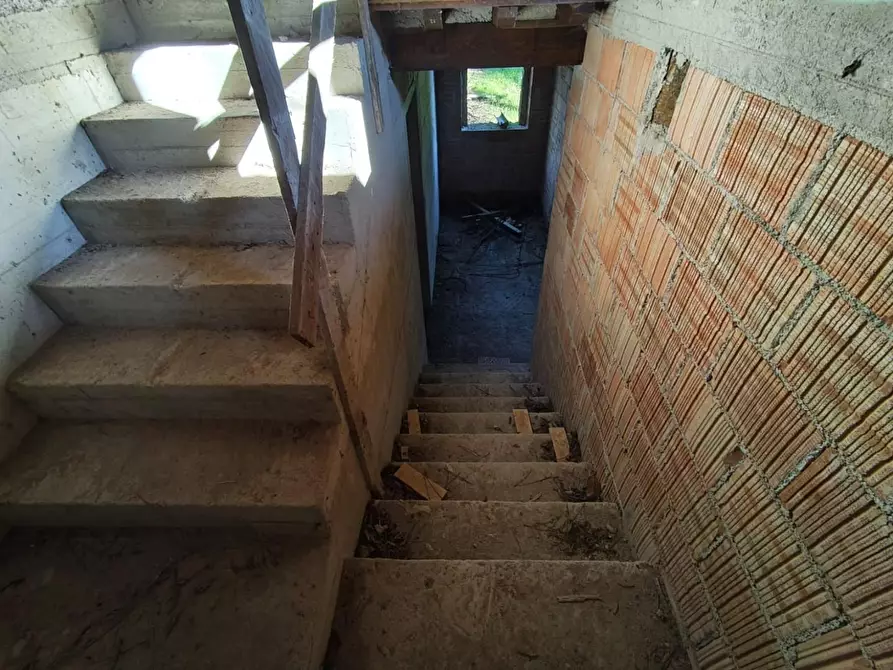 Immagine 27 di Rustico / casale in vendita  a Capannori