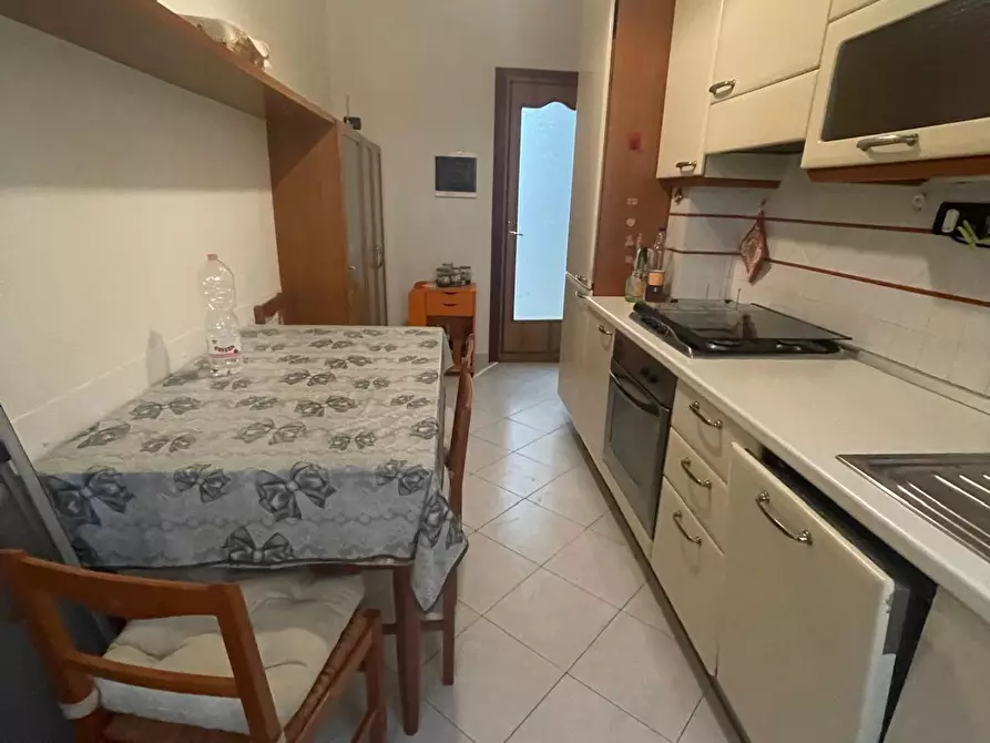 Immagine 24 di Appartamento in vendita  a Carrara