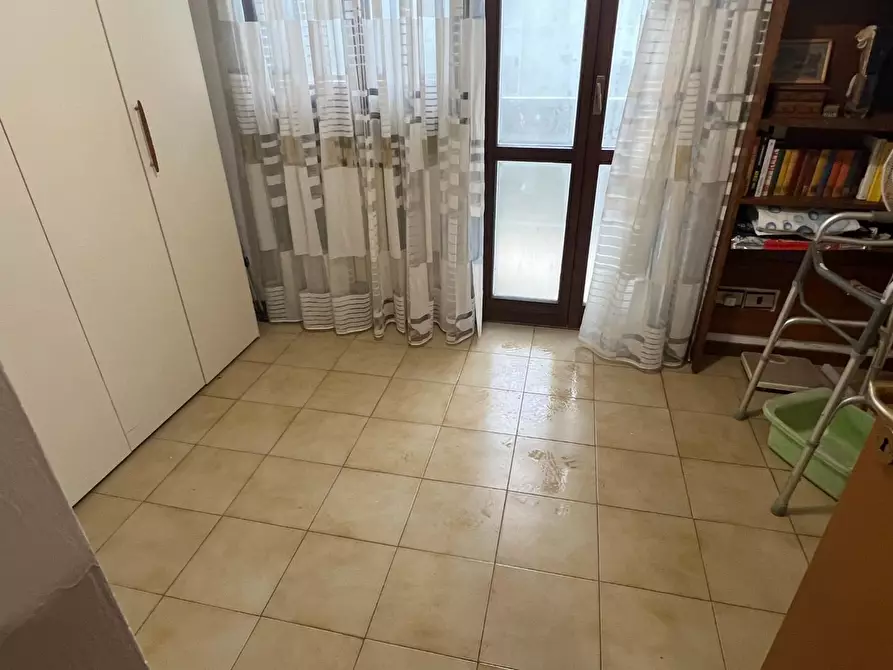 Immagine 37 di Villetta a schiera in vendita  a Massa