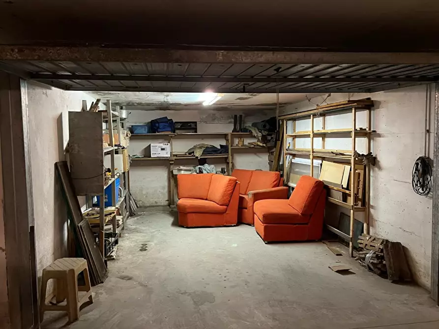 Immagine 43 di Villetta a schiera in vendita  a Massa