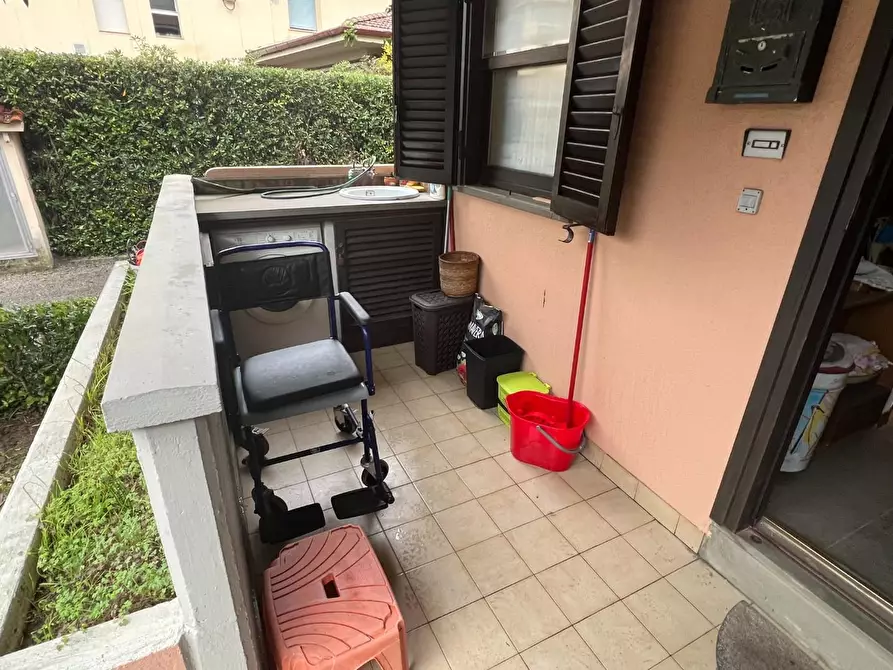 Immagine 4 di Villetta a schiera in vendita  a Massa