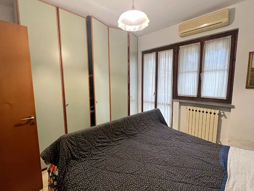 Immagine 28 di Villetta a schiera in vendita  a Massa