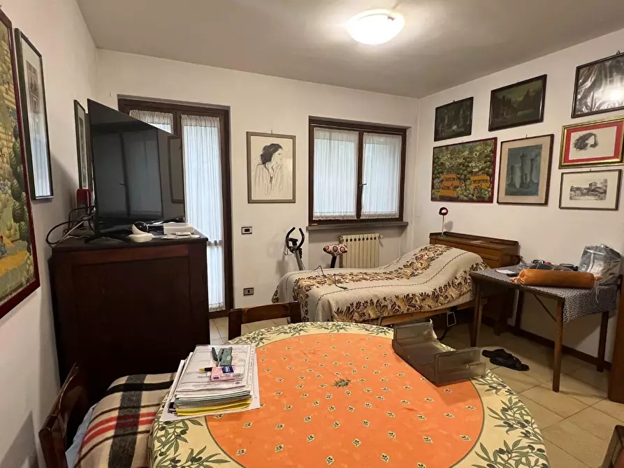 Immagine 14 di Villetta a schiera in vendita  a Massa