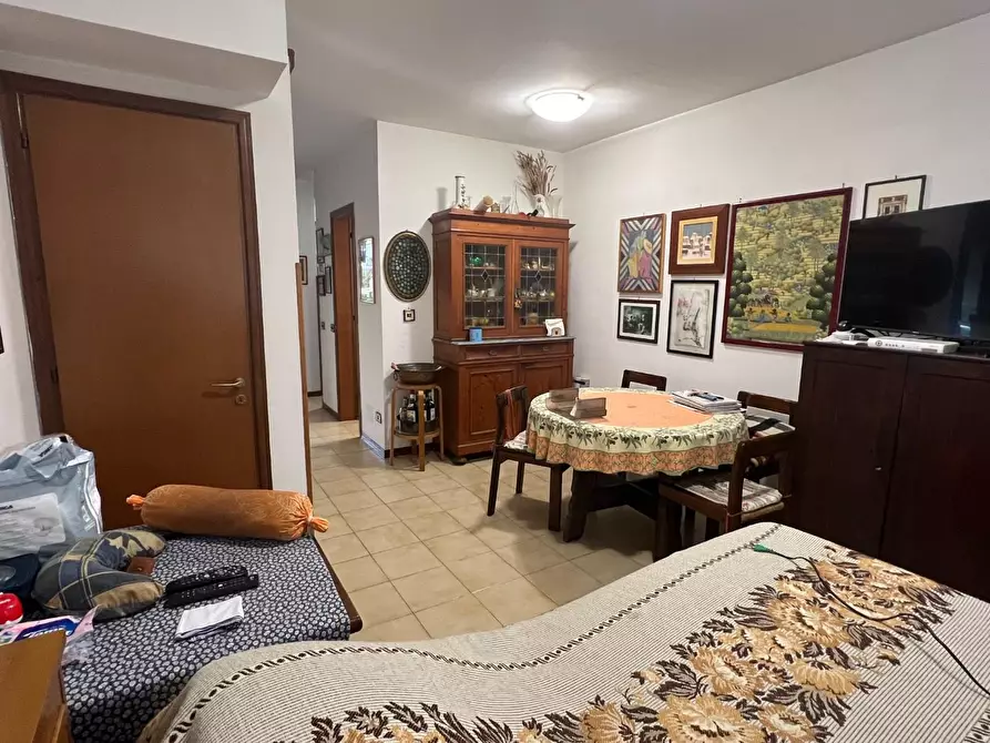 Immagine 12 di Villetta a schiera in vendita  a Massa