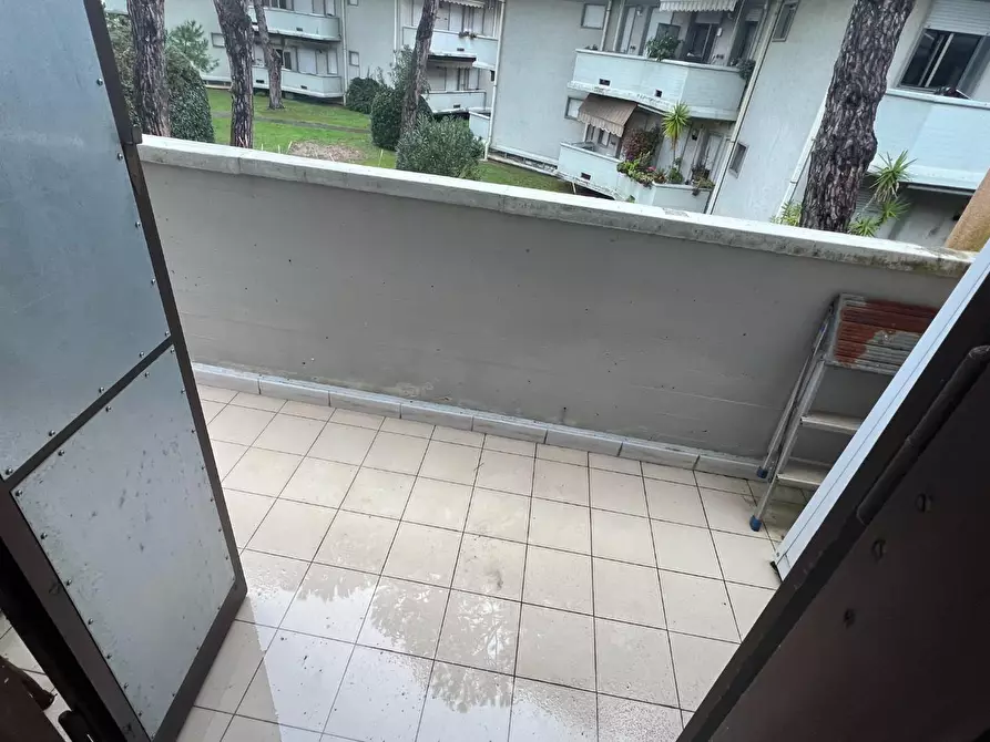 Immagine 41 di Villetta a schiera in vendita  a Massa