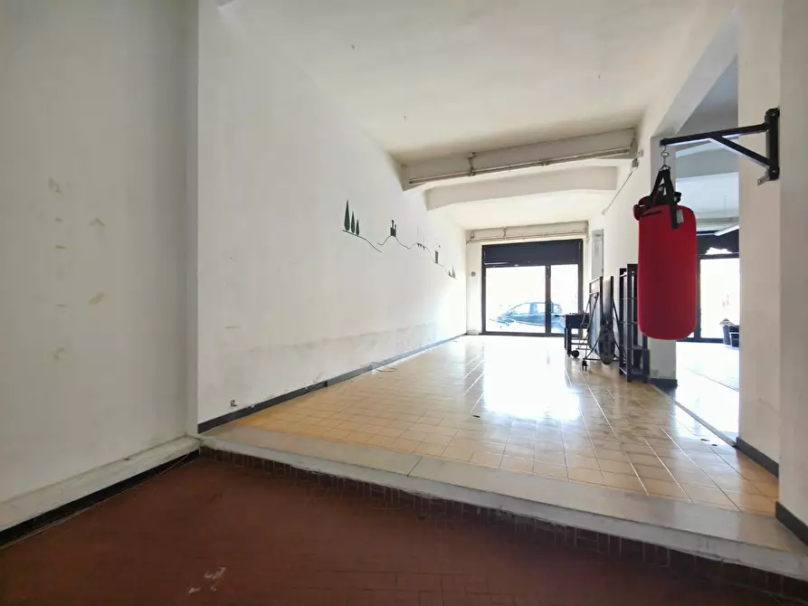 Immagine 7 di Locale commerciale in affitto  a Fucecchio