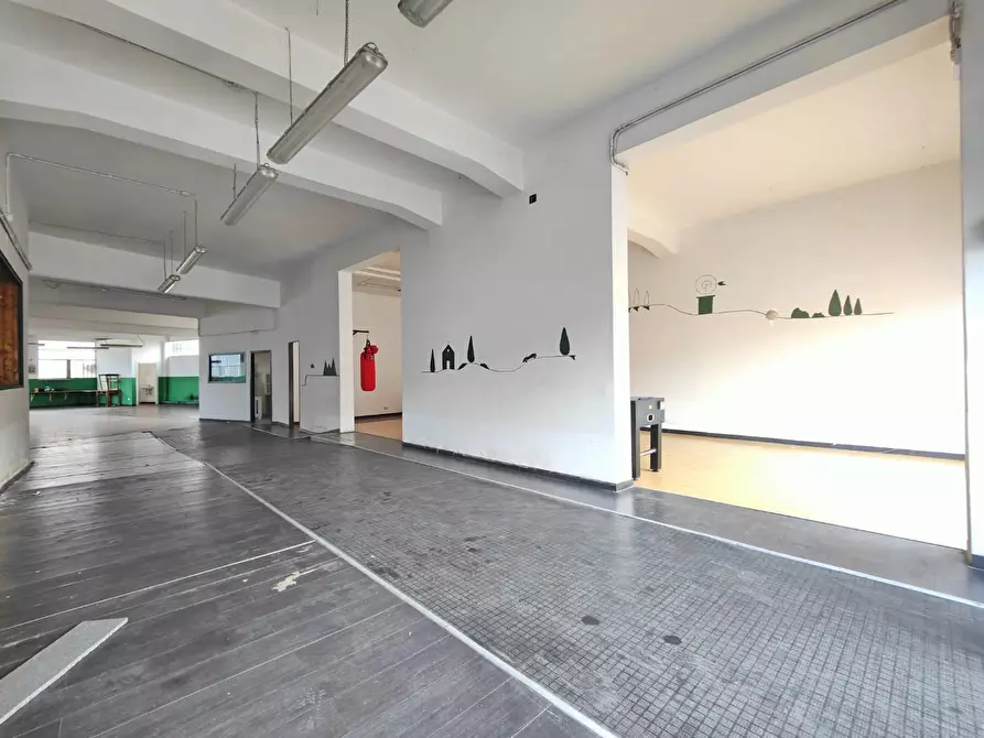 Immagine 1 di Locale commerciale in affitto  a Fucecchio