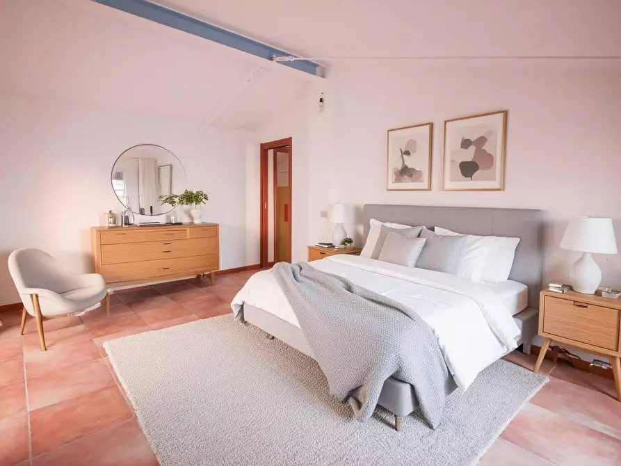 Immagine 21 di Appartamento in vendita  a Pisa