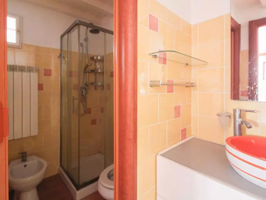 Immagine 20 di Appartamento in vendita  a Pisa