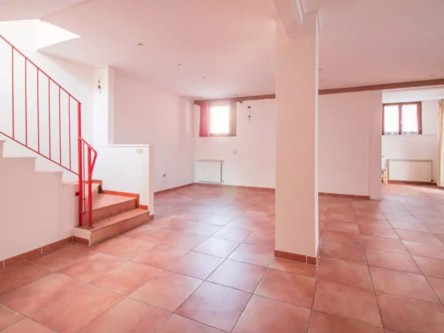 Immagine 7 di Appartamento in vendita  a Pisa