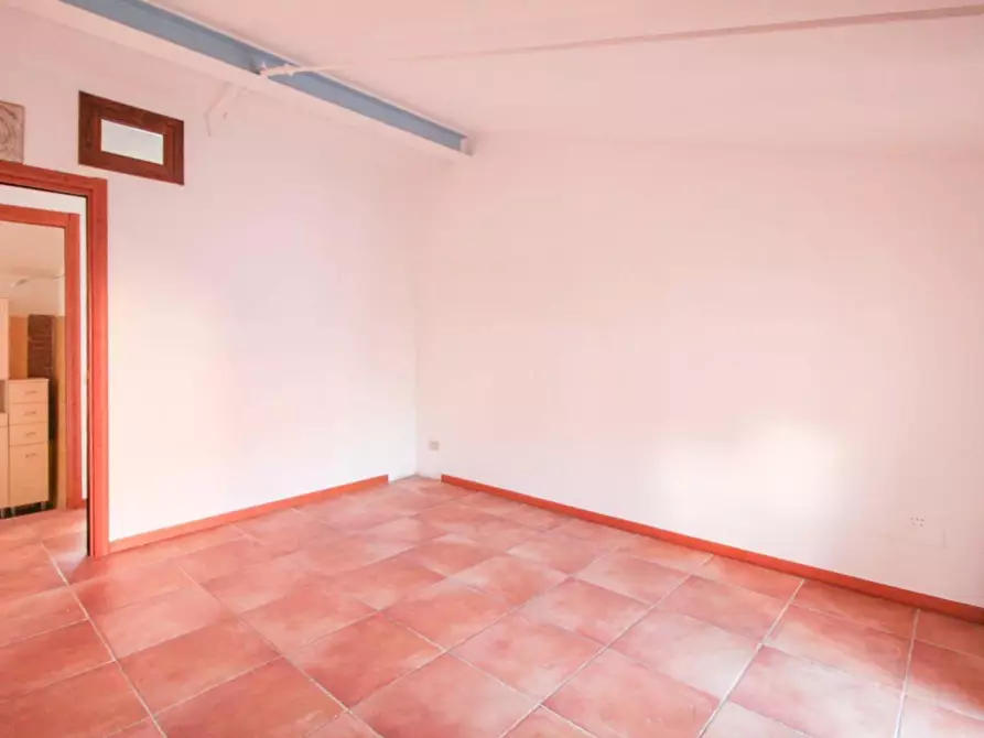 Immagine 36 di Appartamento in vendita  a Pisa