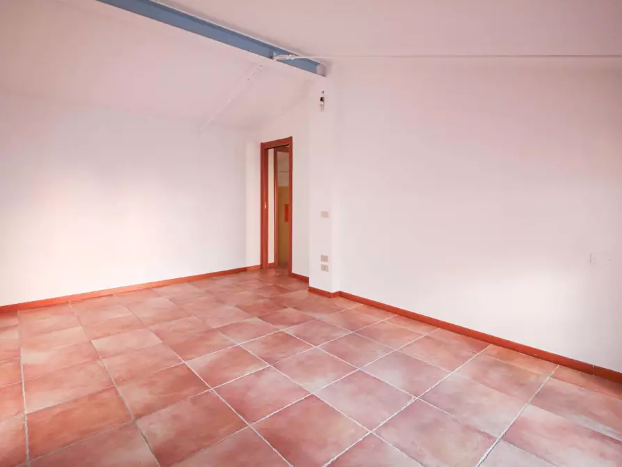 Immagine 22 di Appartamento in vendita  a Pisa