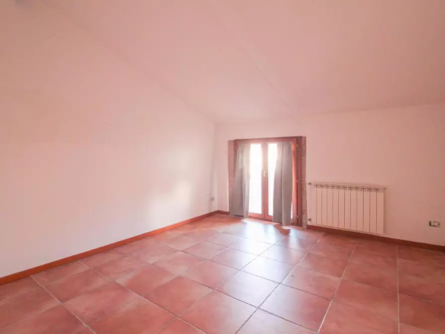 Immagine 35 di Appartamento in vendita  a Pisa