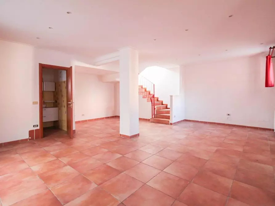 Immagine 2 di Appartamento in vendita  a Pisa