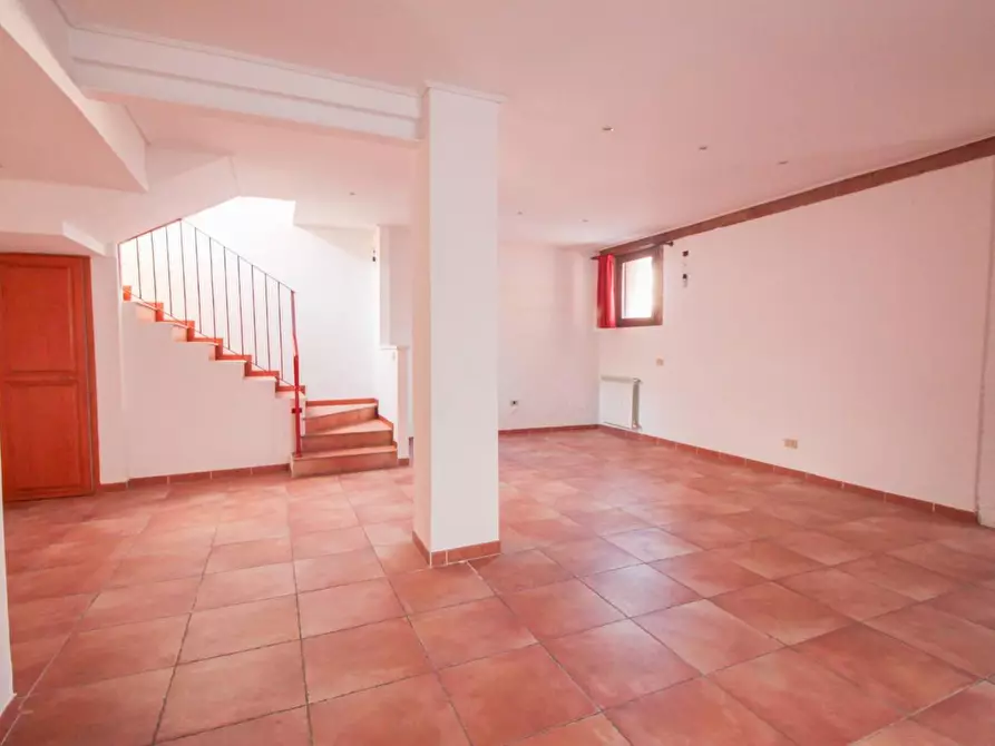 Immagine 4 di Appartamento in vendita  a Pisa