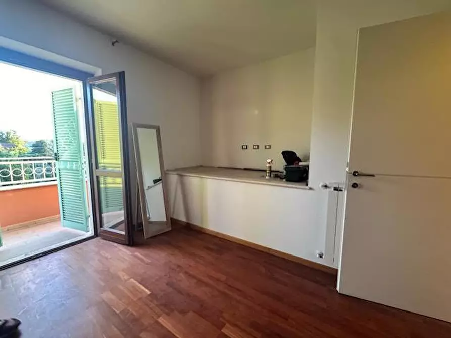 Immagine 18 di Casa semindipendente in vendita  a Carrara