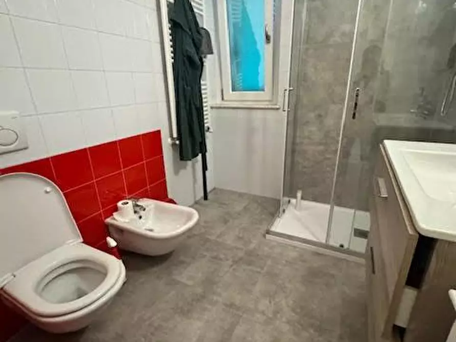 Immagine 11 di Casa semindipendente in vendita  a Carrara