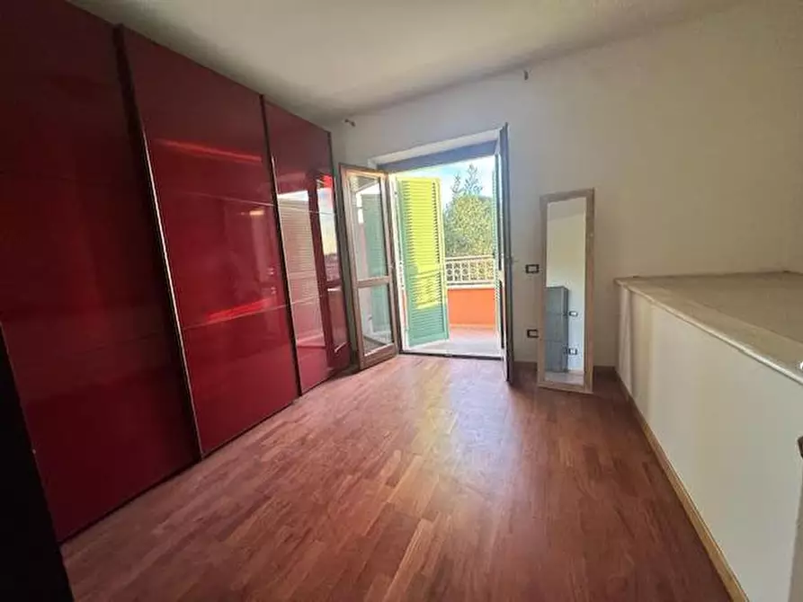 Immagine 17 di Casa semindipendente in vendita  a Carrara