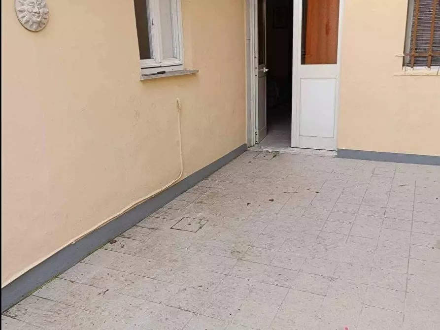 Immagine 3 di Appartamento in vendita  a Viareggio