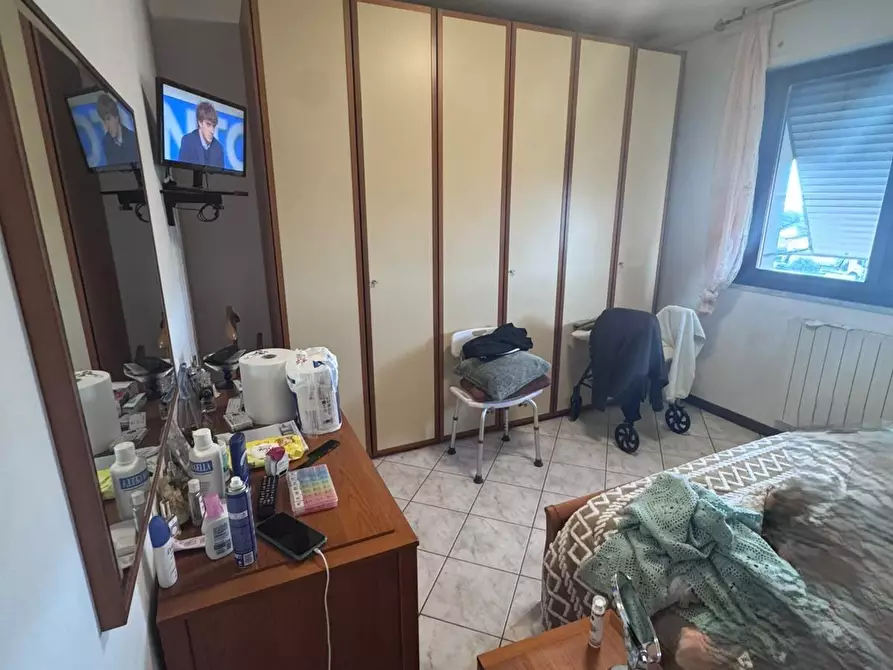 Immagine 13 di Appartamento in vendita  a Massa