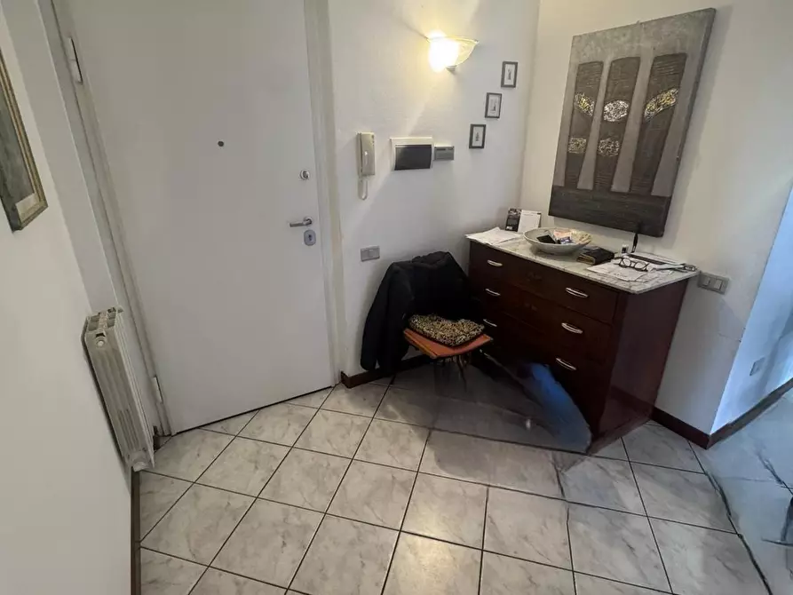 Immagine 6 di Appartamento in vendita  a Massa