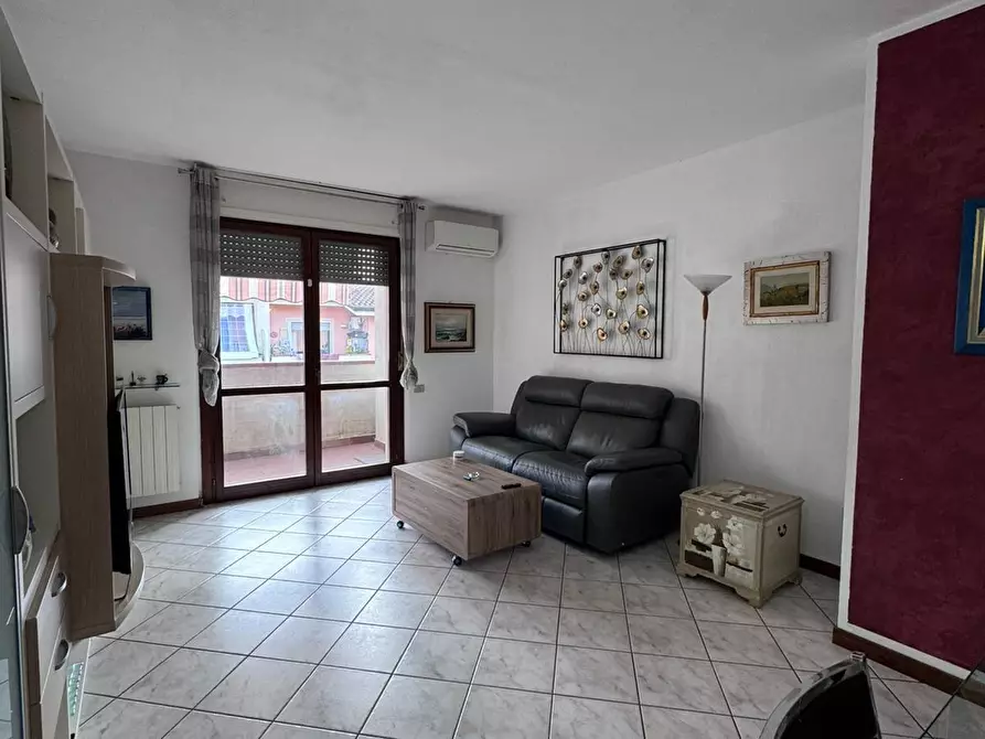 Immagine 2 di Appartamento in vendita  a Massa