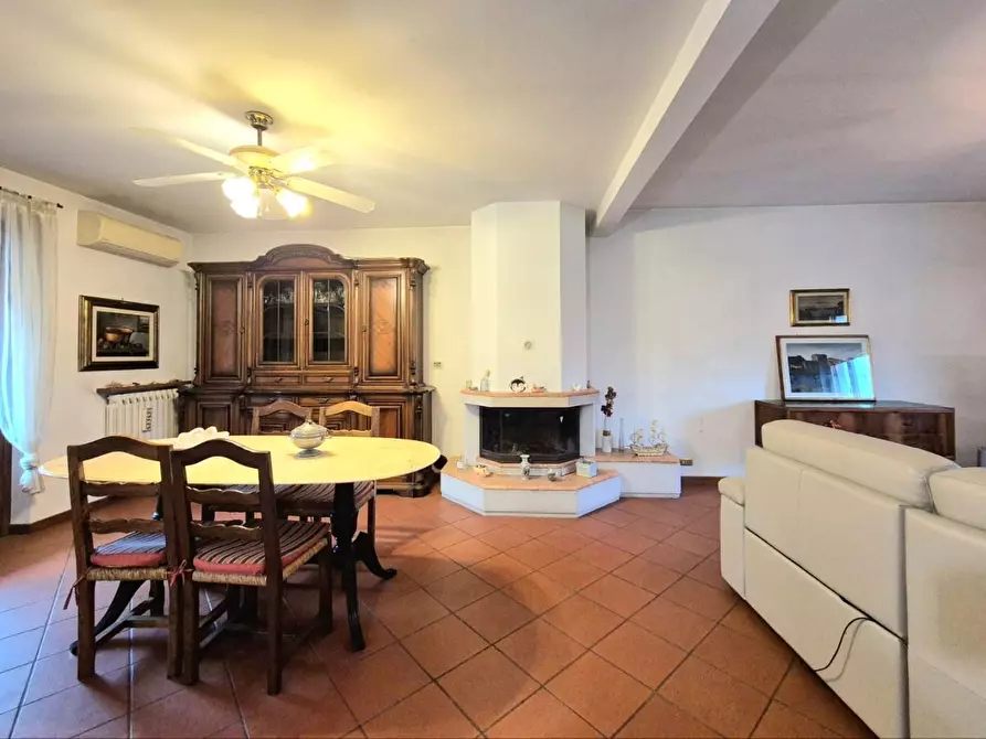 Immagine 3 di Terratetto in vendita  a Lucca