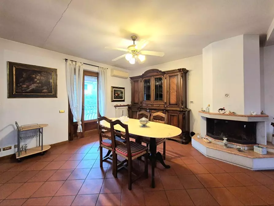 Immagine 2 di Terratetto in vendita  a Lucca