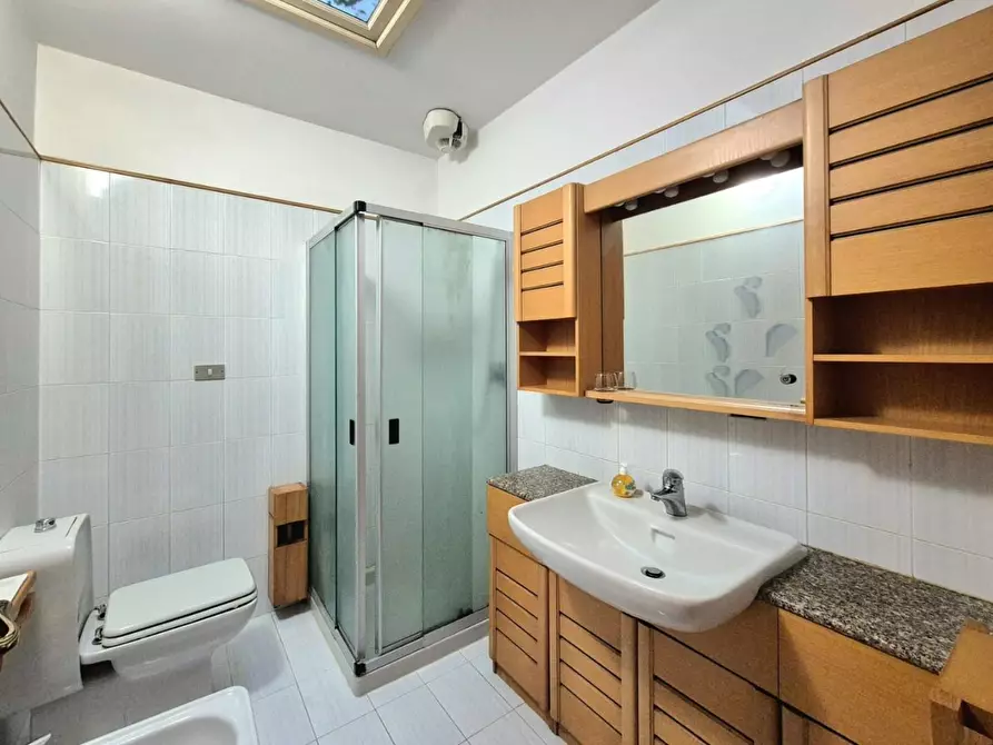 Immagine 21 di Terratetto in vendita  a Lucca